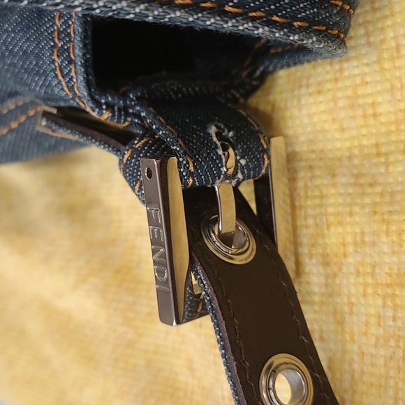 Sold Fendi denim baguette shoulder bag - Picture 9 of 14